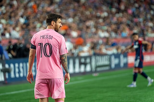 Lionel Messi Inter Miami bilan yangi shartnoma imzoladi — 2025-yil yangiliklari